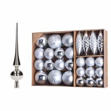 Plastic kerstboomversiering pakket zilveren kunststof kerstballen. kerstornamenten en piek