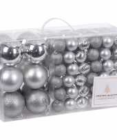 Plastic 94 delige kerstboomversiering kunststof kerstballen set zilver